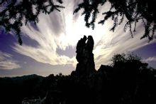 地质景观“千年一吻”